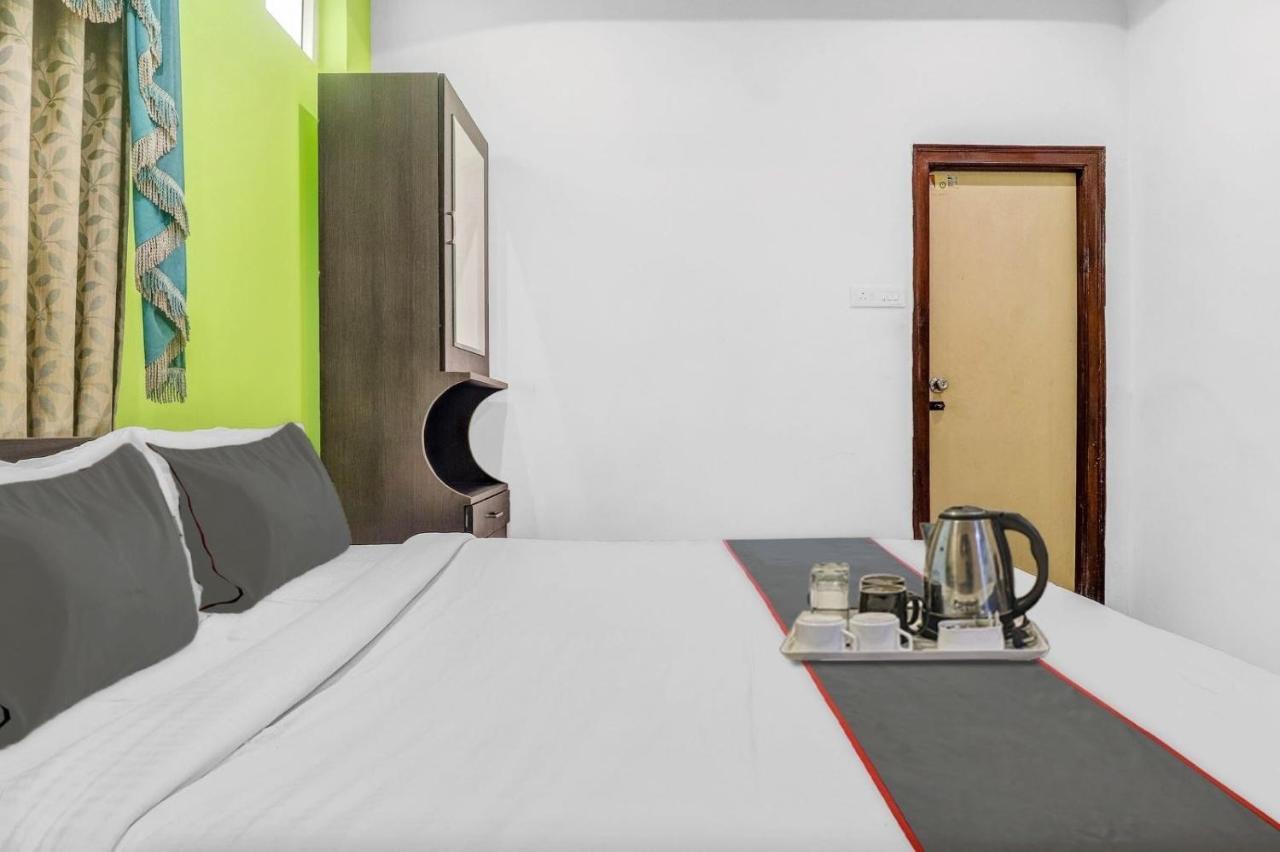 Collection O Gravity Hotel Haiderabad Buitenkant foto
