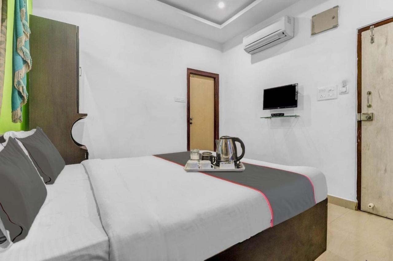 Collection O Gravity Hotel Haiderabad Buitenkant foto